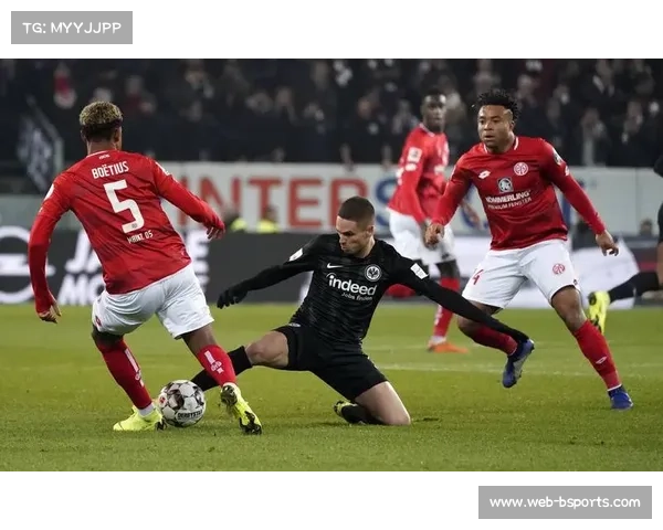 美因茨主场零比一不敌门兴格拉德巴赫，保级形势愈发严峻